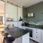 Breathtaking 2Bd Apartment Roof-Top Patio 19E!
